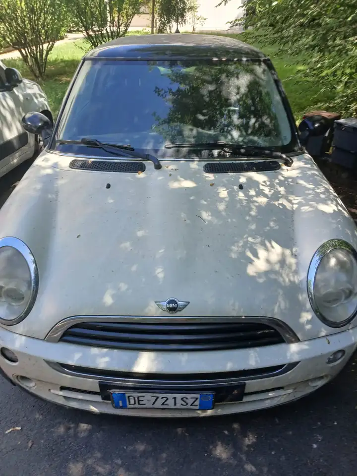 MINI One Mini II 20011.6 Seven — photo 1 of 2
