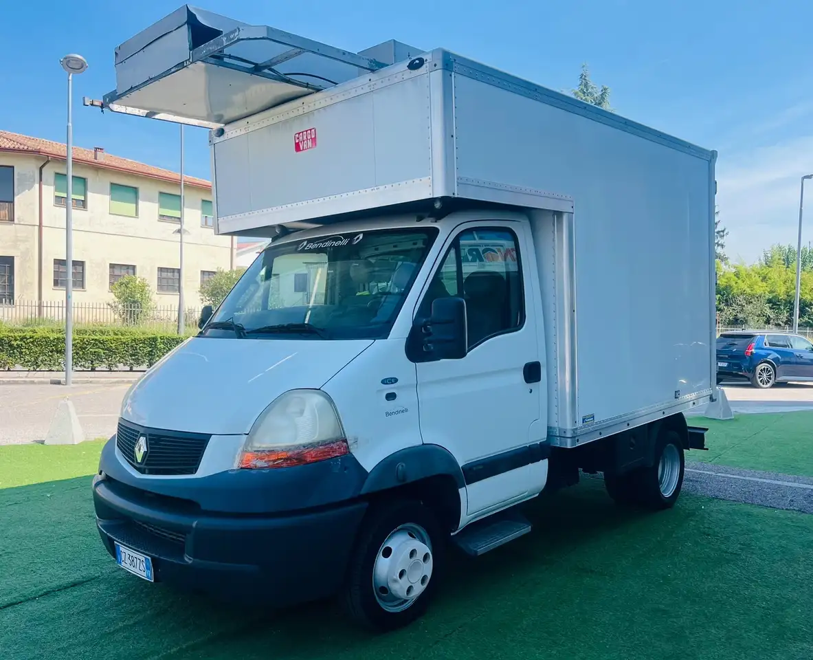 Renault Master Renault Master 3.0 dCi 159.451 Km — photo 1 of 13