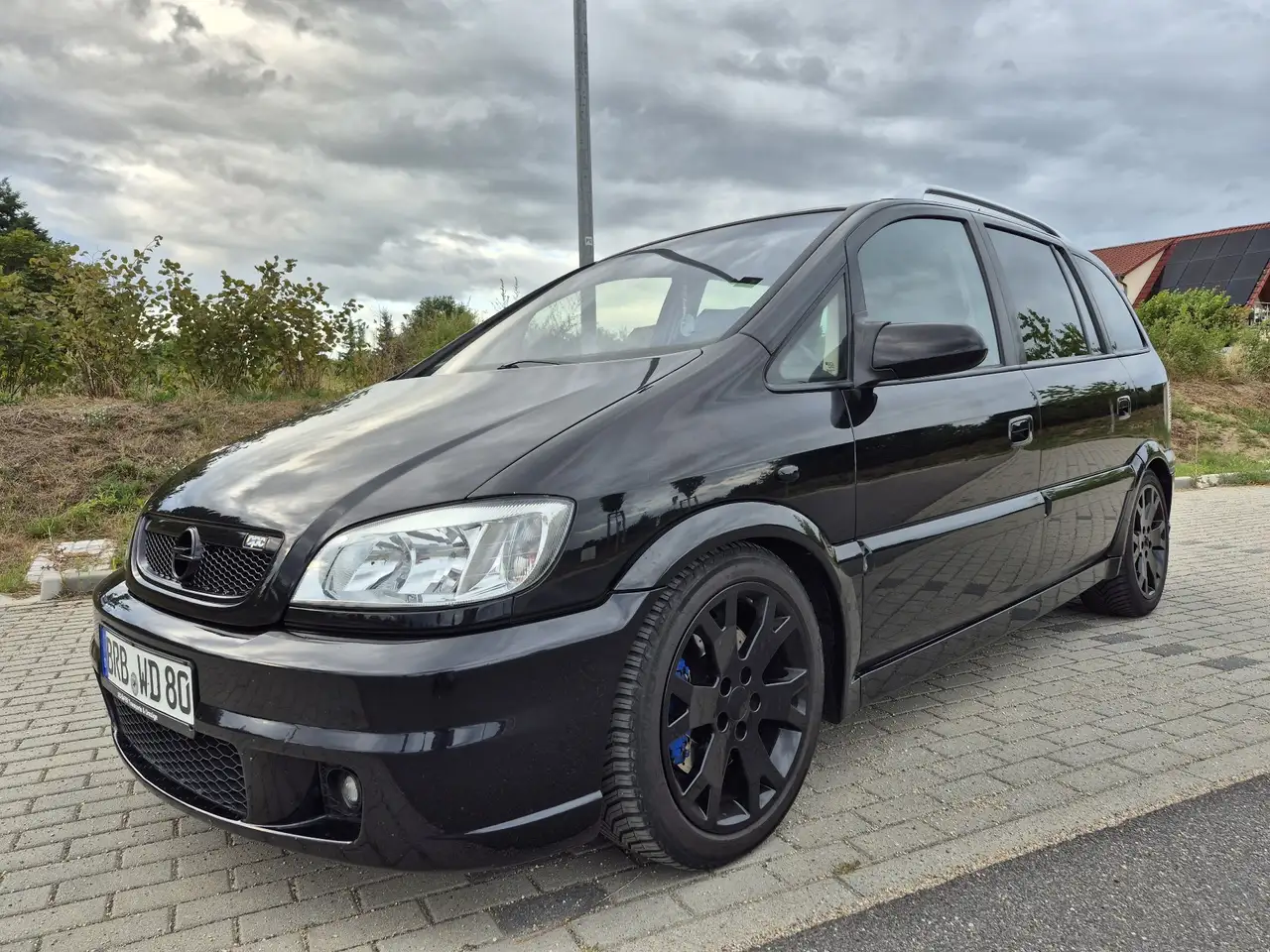 Opel Zafira 2.0 OPC — photo 1 of 16