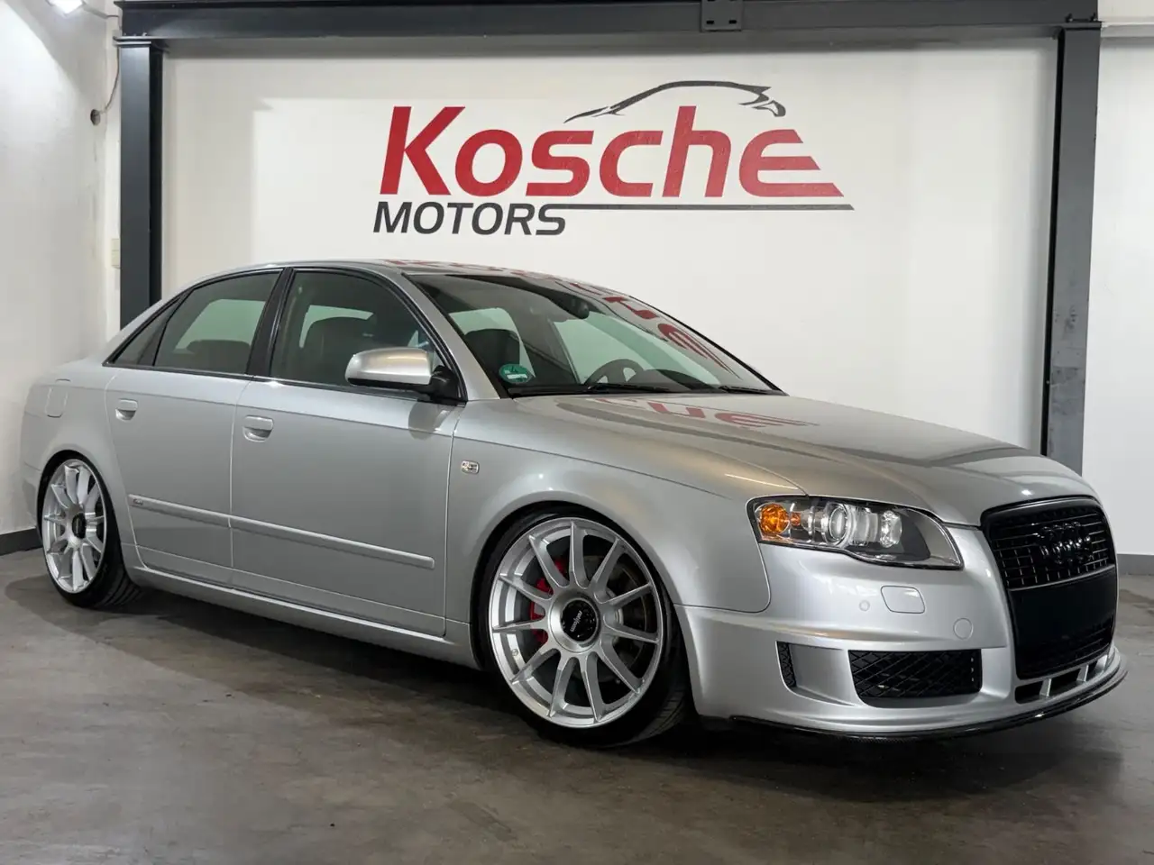 Audi A4 Limo 2.0 TFSI DTM Edition quattro Unfallfrei — photo 1 of 15