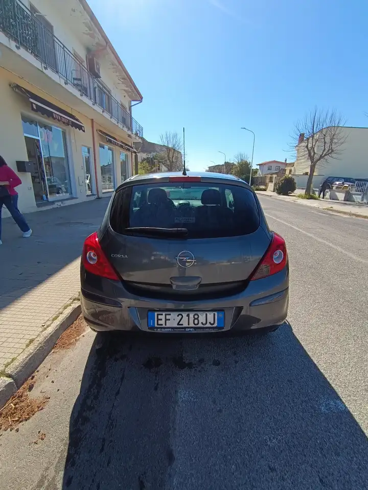 Opel Corsa 3p 1.2 Edition 85cv — photo 1 of 5