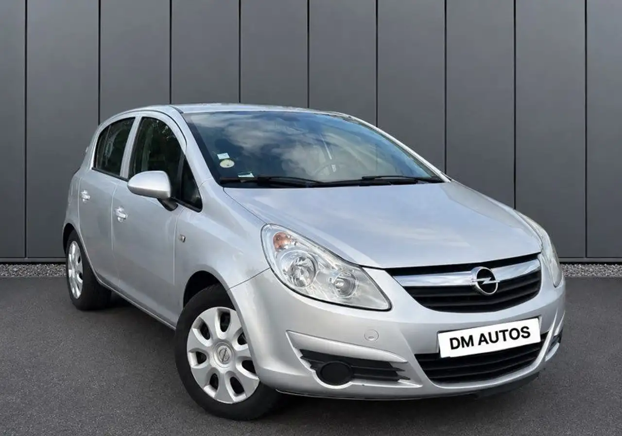 Opel Corsa 1.3 CDTI EcoFlex 75ch — photo 1 of 5
