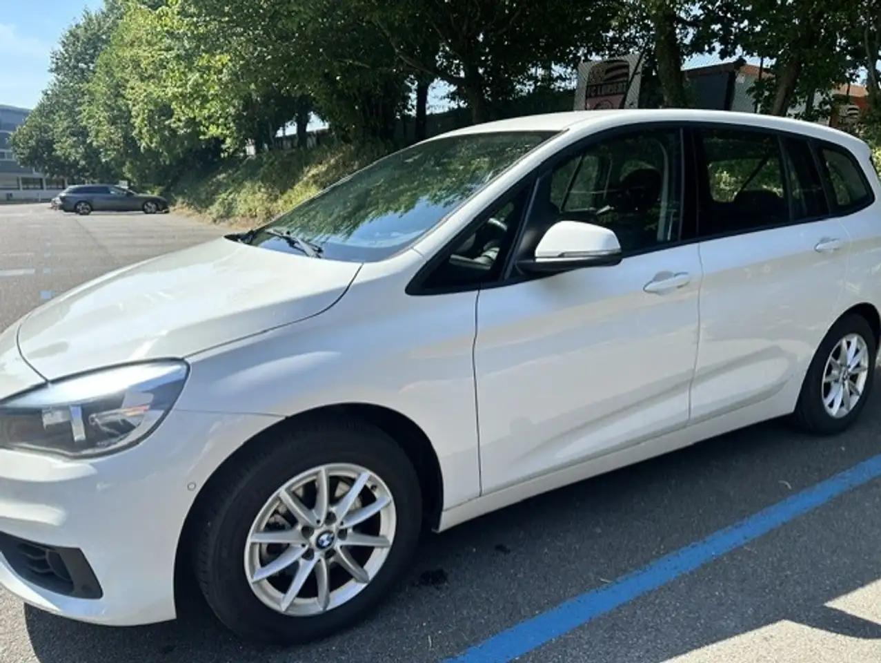 BMW 116 116i 109 ch Premiere — photo 1 of 15