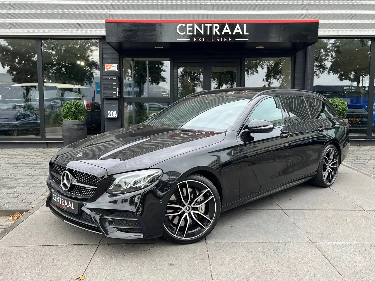 Mercedes-Benz E 53 AMG Estate 4MATIC 457PK|Pano|Burmester|360Camera|Lucht — photo 1 of 40