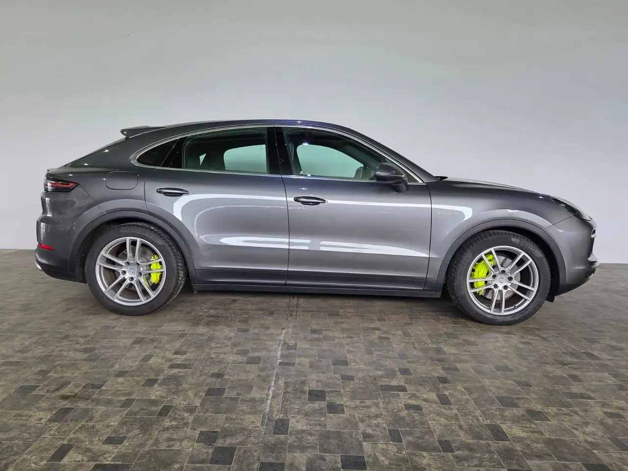 Porsche Cayenne 3,0 E-Hybrid, 360°, Pano, LED, Leder, Plug in — photo 1 of 15