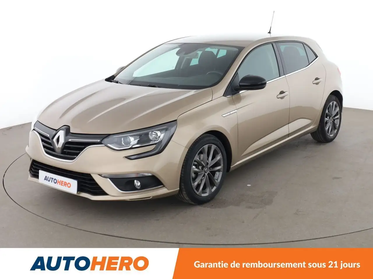 Renault Megane 1.2 TCe Energy Limited — photo 1 of 15