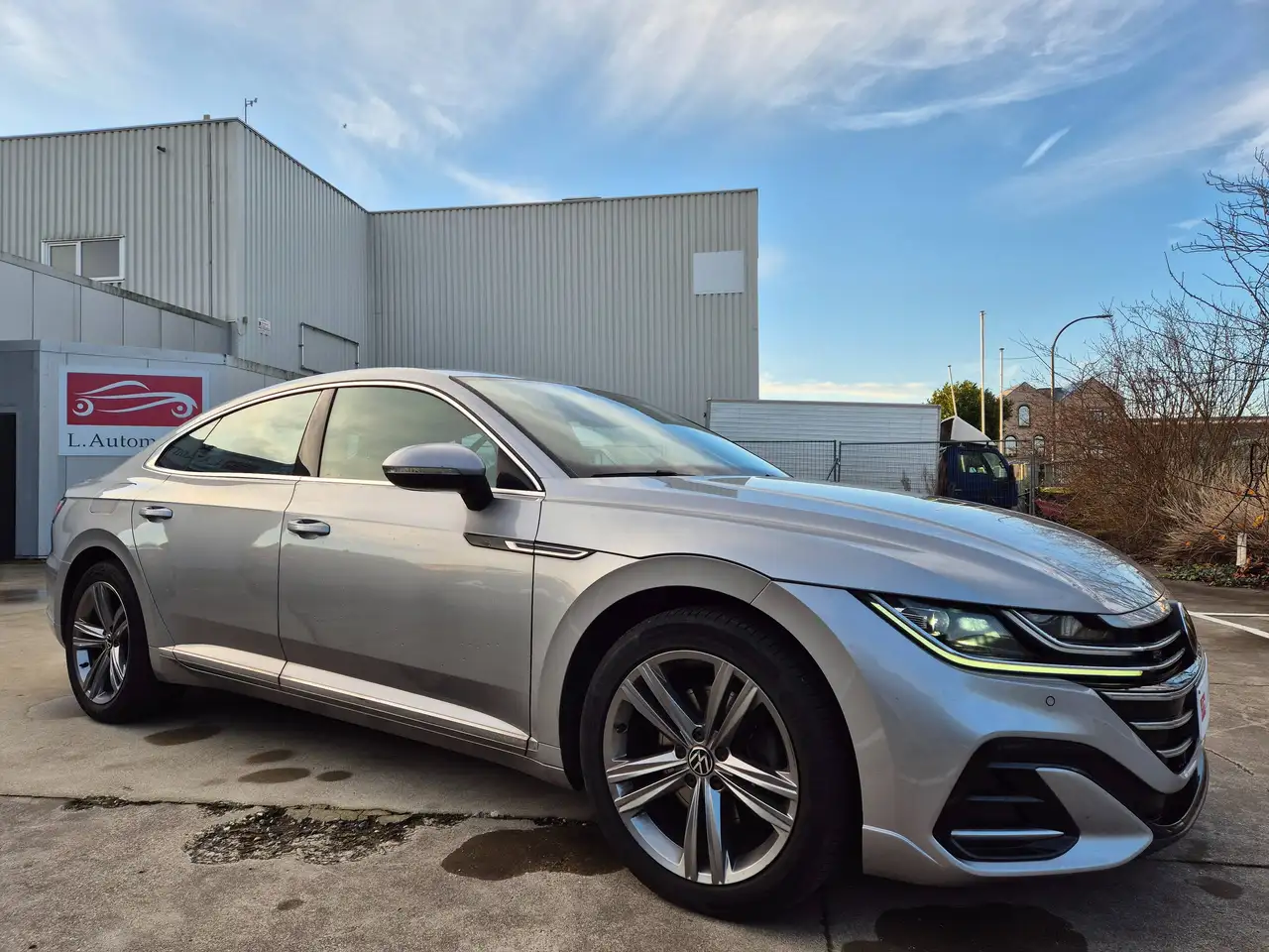 Volkswagen Arteon 1.4 // R-LINE // PHEV eHYBRID // DSG ! — photo 1 of 15