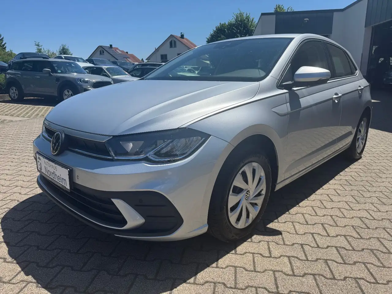 Volkswagen Polo VI 1.6 TDI Klima/ Navi/ PDC/ 1.Hand/EURO 6 — photo 1 of 20