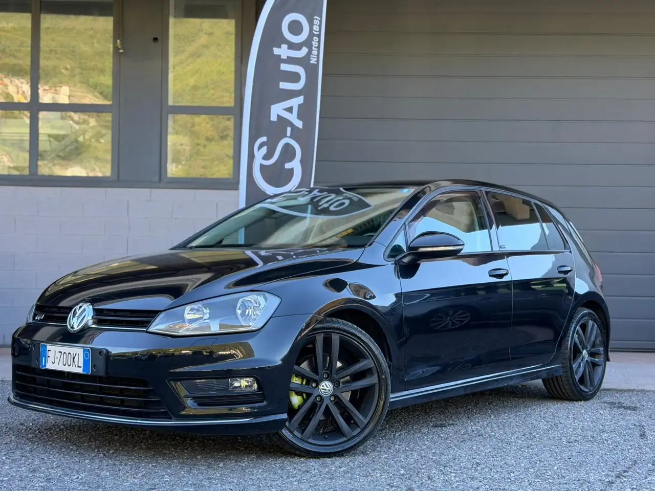 Volkswagen Golf EXLUSIVE BLUEMOTION — photo 1 of 15