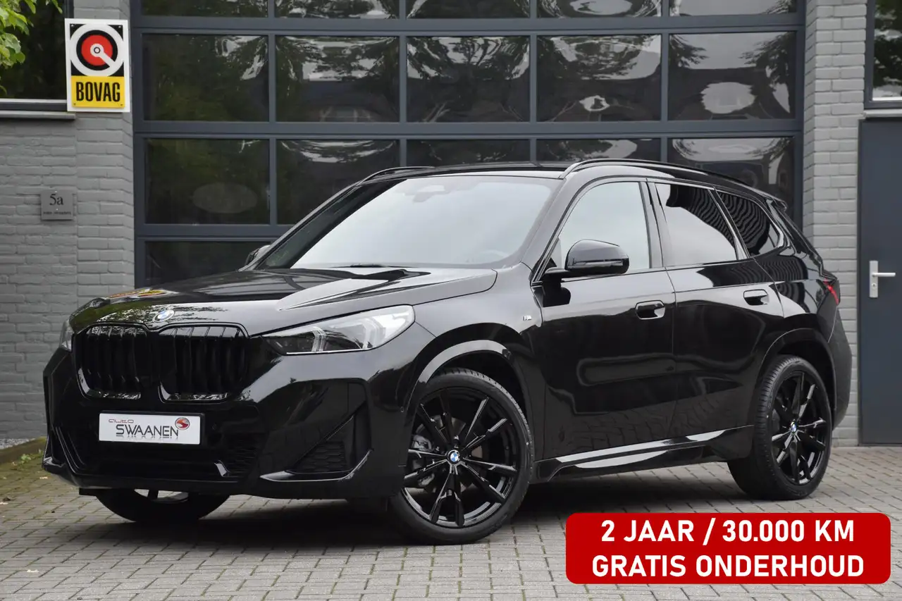 BMW X1 sDrive18i M Sport | CarPlay | Camera | 20 Inch — photo 1 of 36