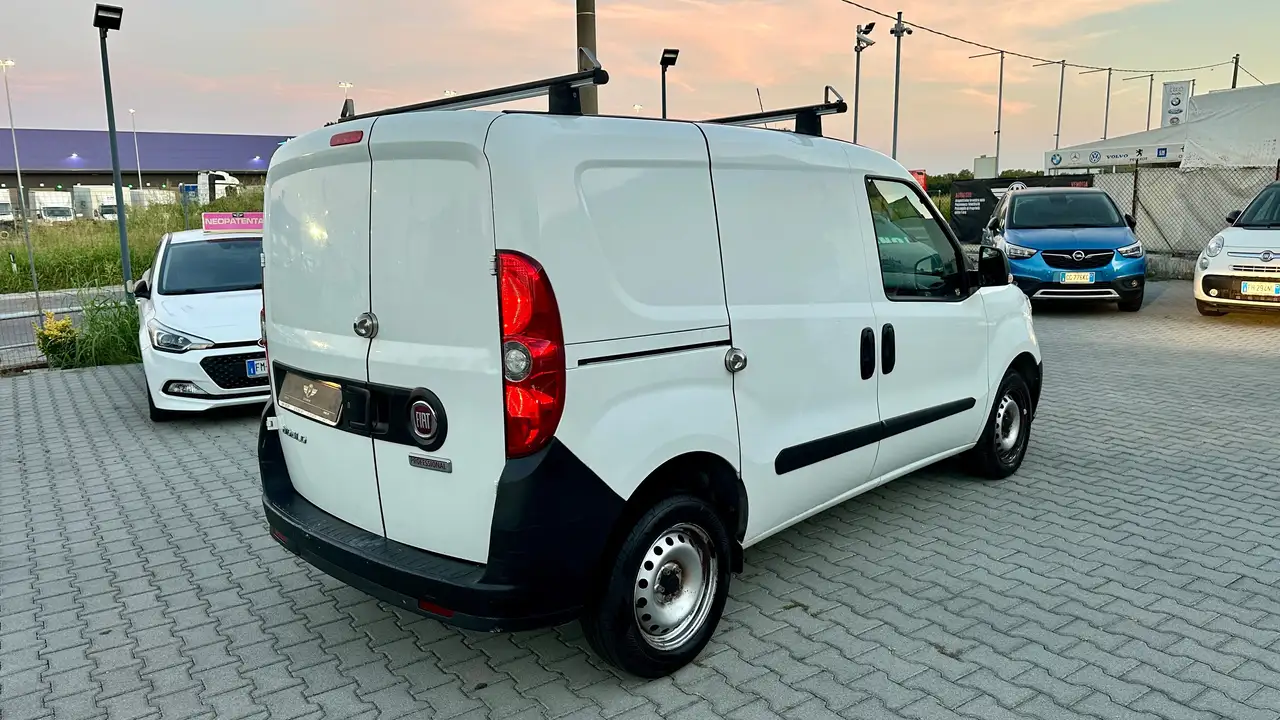 2021 Fiat Doblo CARGO CH1 BUSINESS 1.3 Mjet 95cv E6D S&S Vettura Furgonata 4-door (Euro 6.2) - Neopatentato - Pronta Consegna, photograph 3