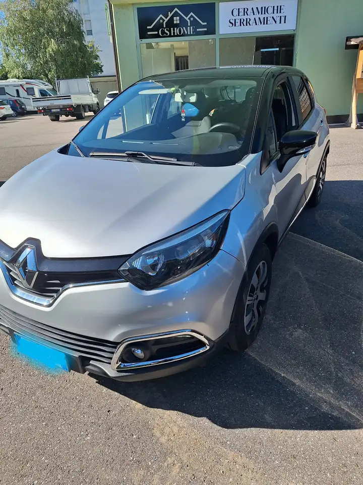 Renault Captur Captur I 2013 1.5 dci Zen (live) 90cv E6 — photo 1 of 8