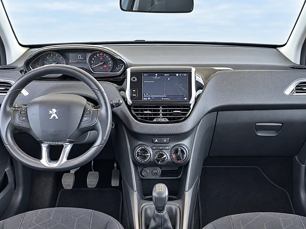 2017 Peugeot 2008 1.2 PureTech S&S Style 110, photograph 8