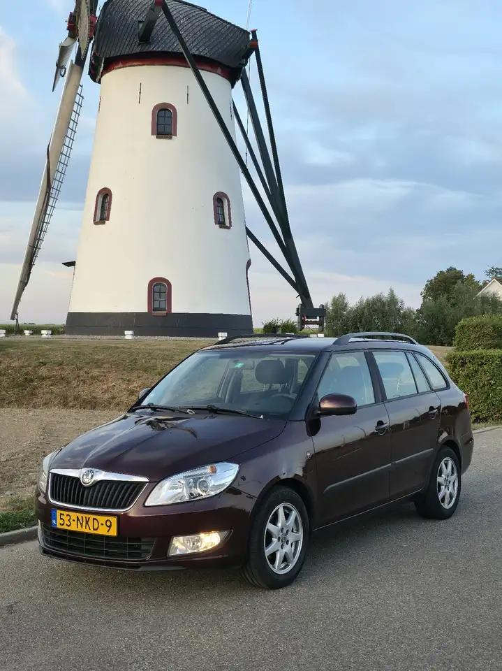 Skoda Fabia Skoda Fabia 1.2 TDI | Km:188354 NAP | Jaar: 2010 — photo 1 of 12
