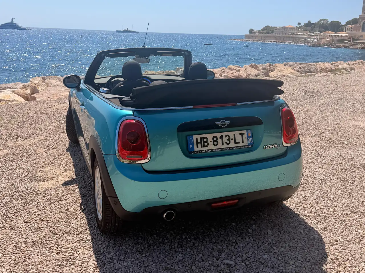 MINI Cooper D Cabrio Cabriolet Cooper D 116 ch — photo 1 of 4