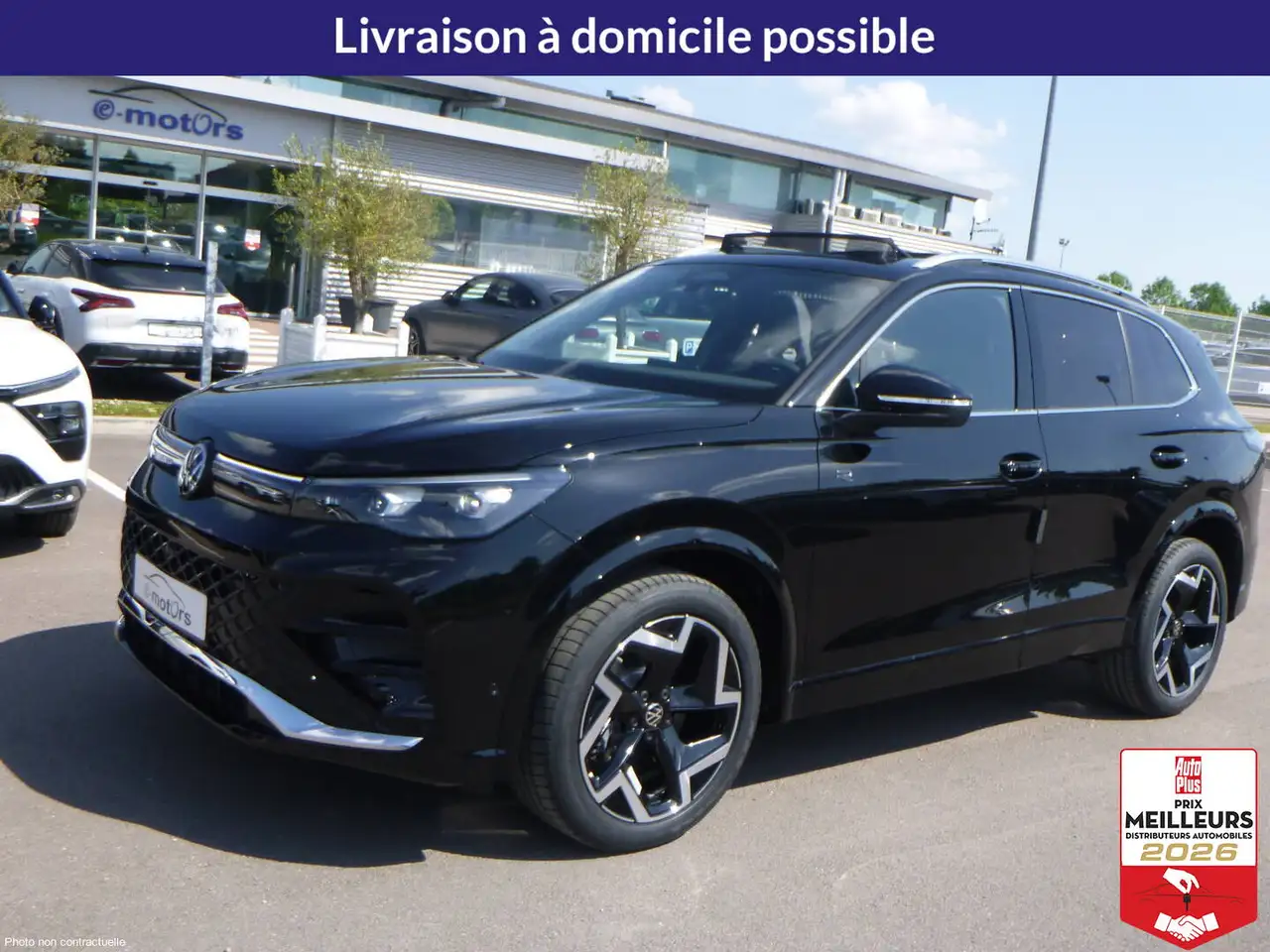 Volkswagen Tiguan TDI 150 DSG7 R-Line +Toit vitré +Matrix LED +IQ.Drive — photo 1 of 20