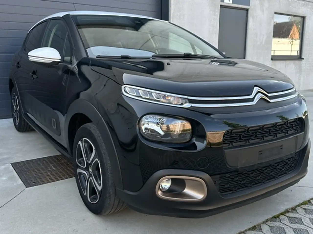 Citroen C3 C3 1.2i PureTech Origins S — photo 1 of 23