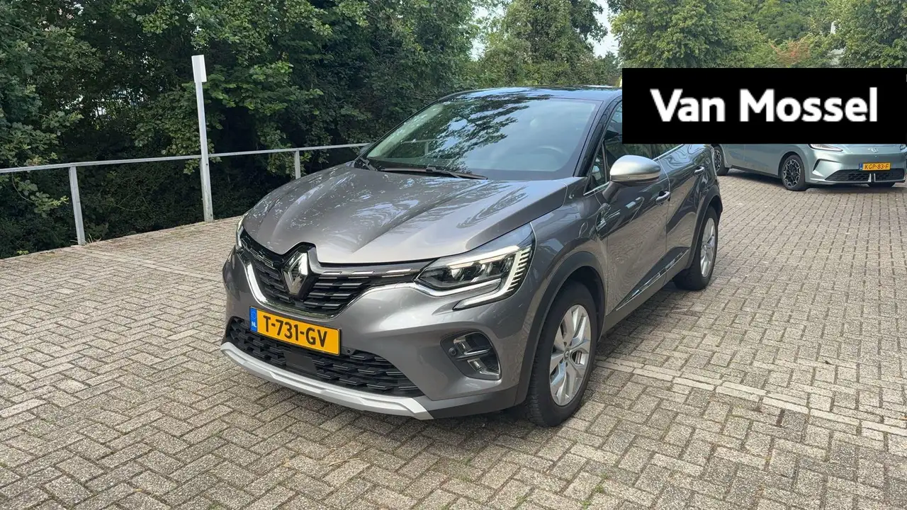 Renault Captur 1.3 TCe 140pk Aut. Intens | 1e-Eig. | Navi | Camer — photo 1 of 36