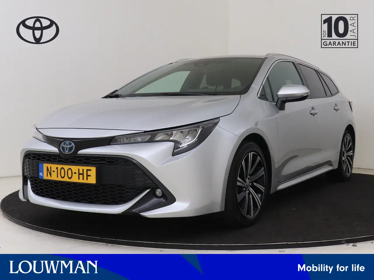 Toyota Corolla Touring Sports 1.8 Hybrid Dynamic | NL dealeronder — photo 1 of 40