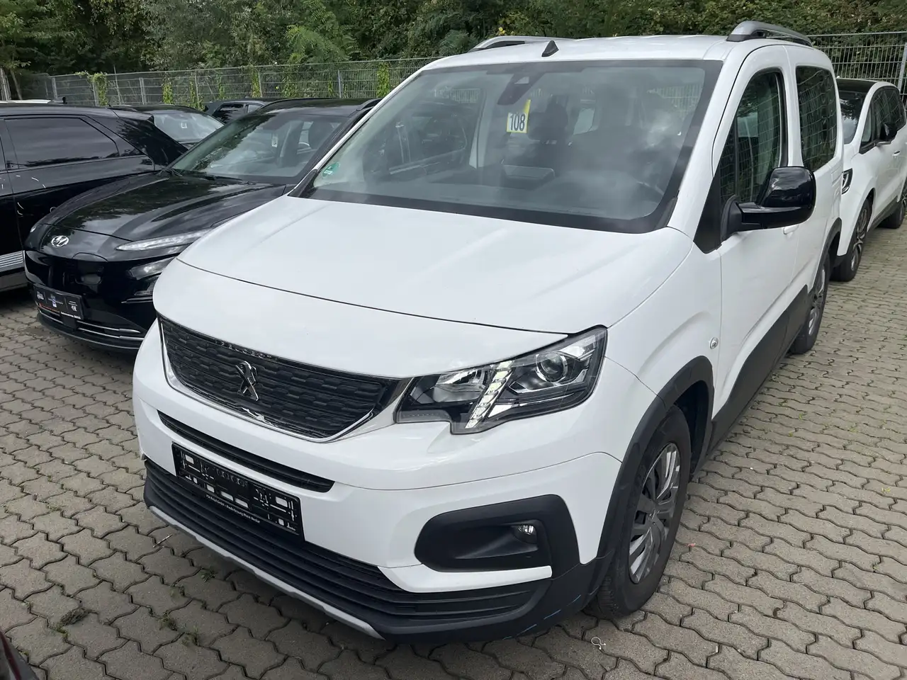 Peugeot Rifter Allure City-Paket R-Cam*CarPlay*St.Heizung — photo 1 of 5