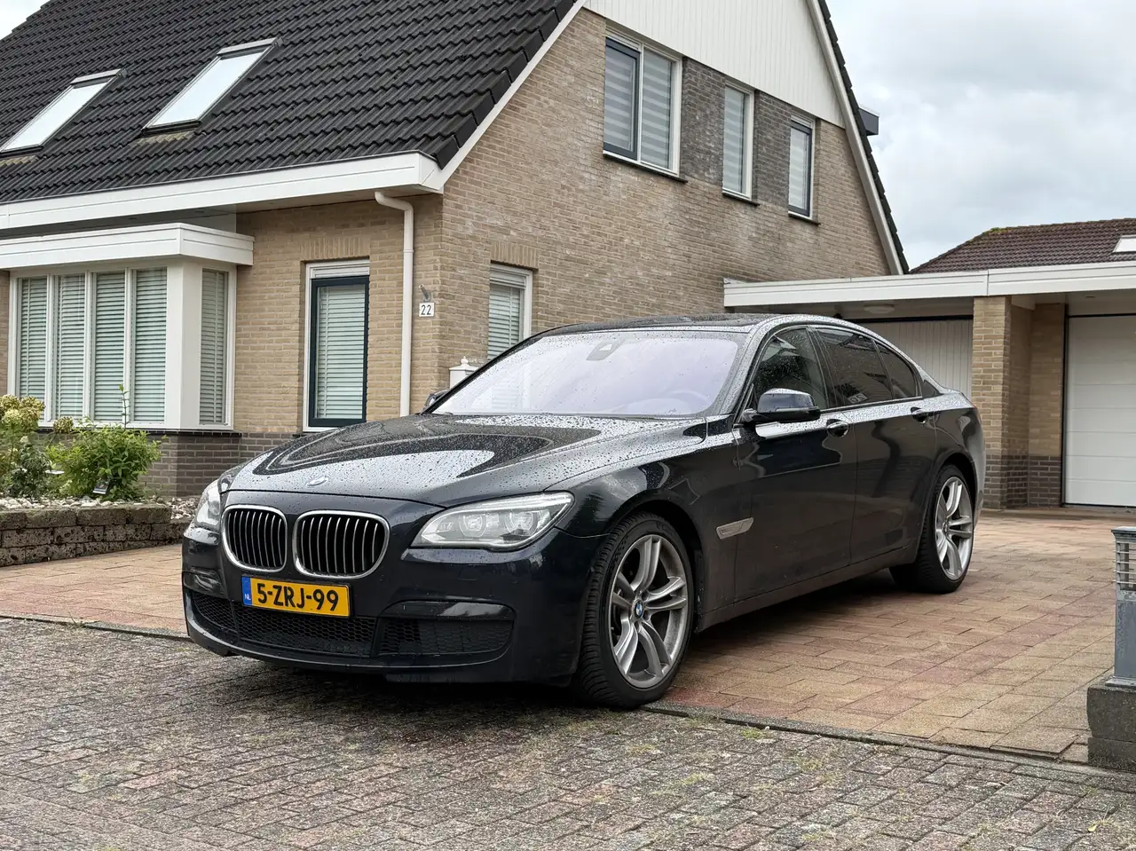 BMW 740 XD 313pk Volle Auto NL Auto / Schuifdak / Memory — photo 1 of 20