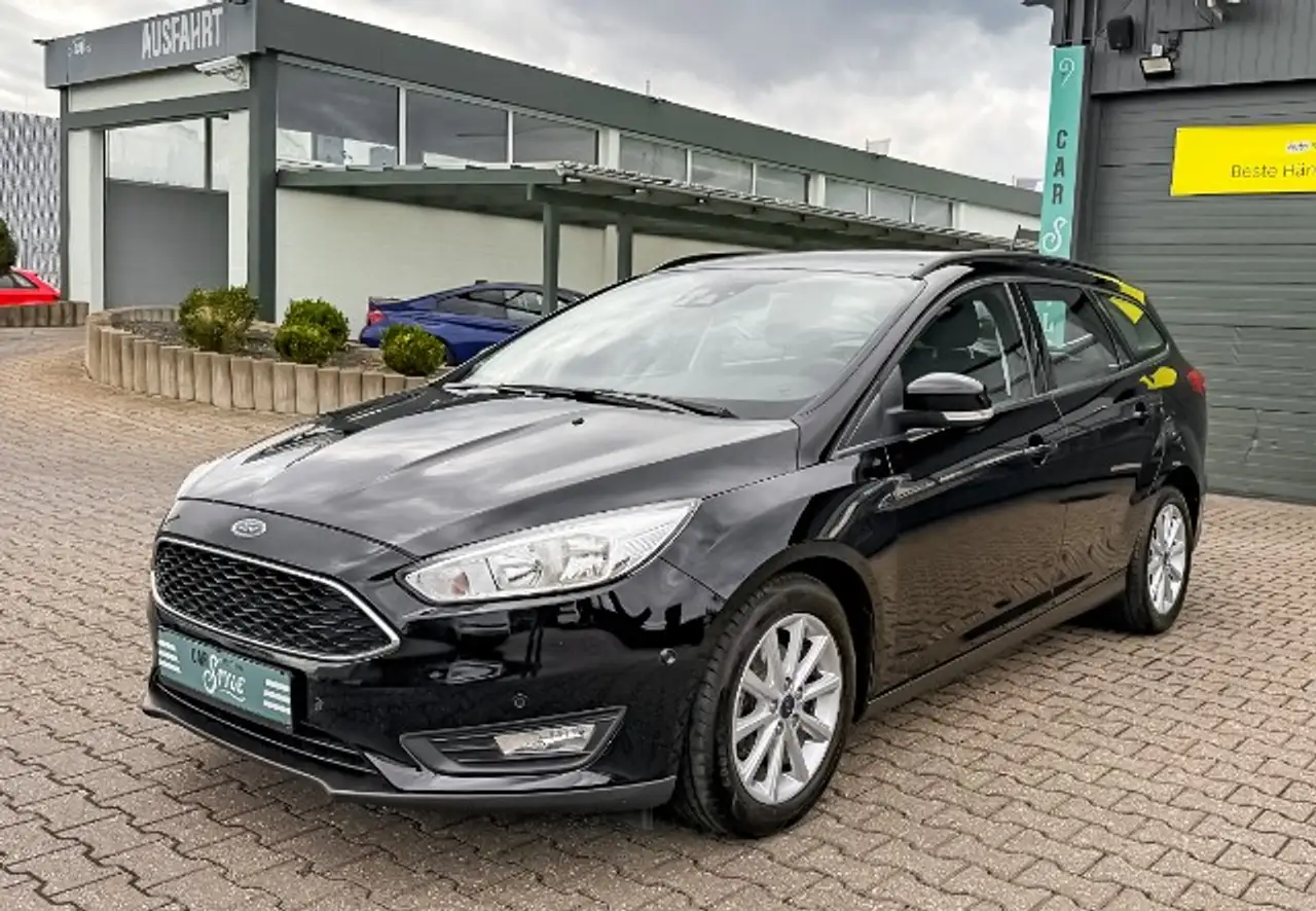 Ford Focus 1.5 TDCi Trend SHZ Easy-Driver-Paket — photo 1 of 16