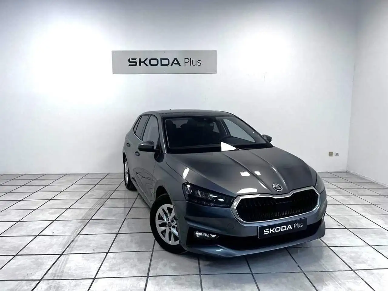 Skoda Fabia 1.0 TSI Selection 70kW — photo 1 of 17