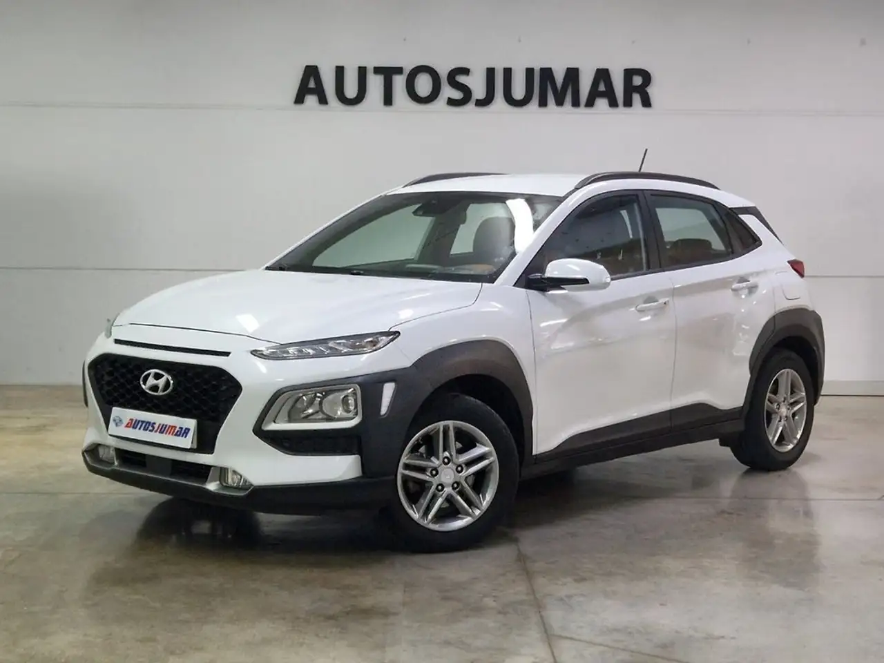 Hyundai KONA 1.0 TGDI Tecno Red 4x2 — photo 1 of 30