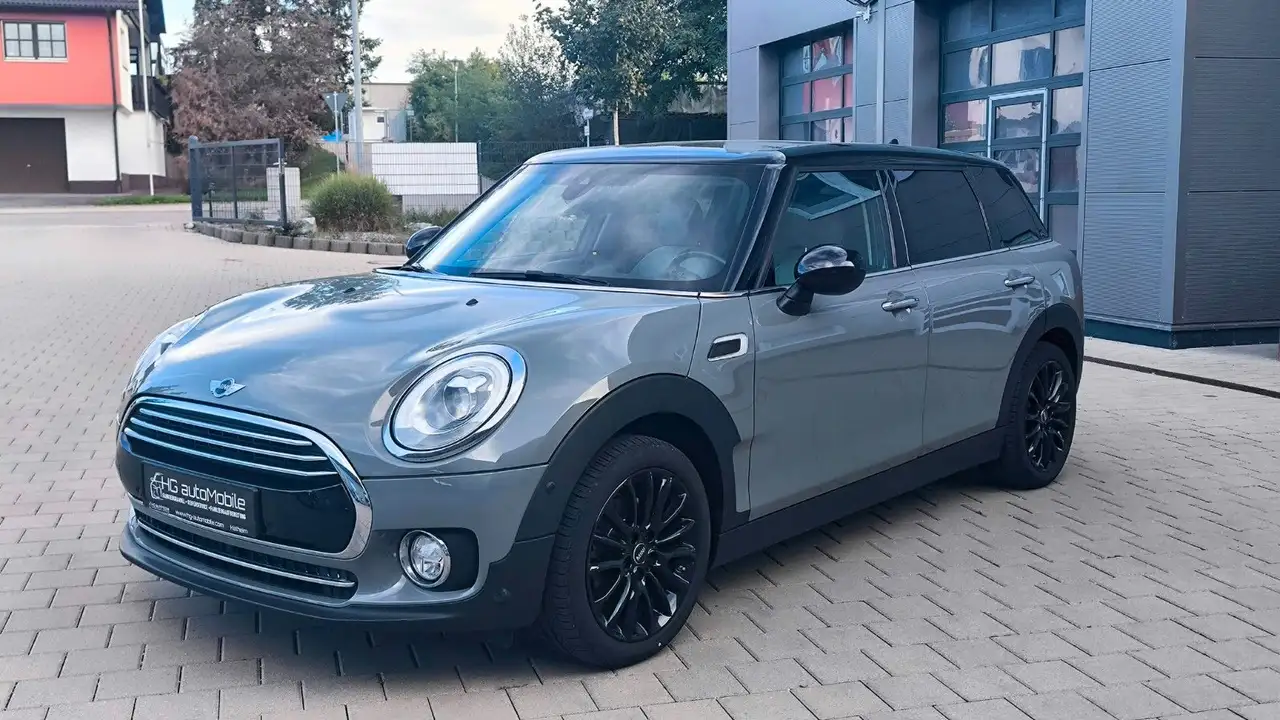 MINI Cooper Clubman Cooper — photo 1 of 34