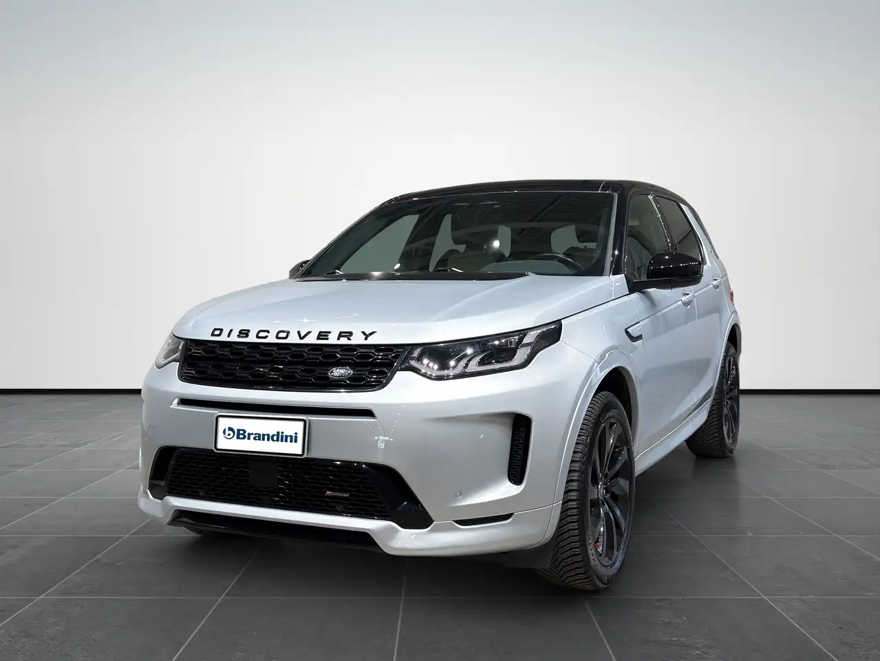 Land Rover Discovery Sport 2.0 Si4 MHEV Black — photo 1 of 15