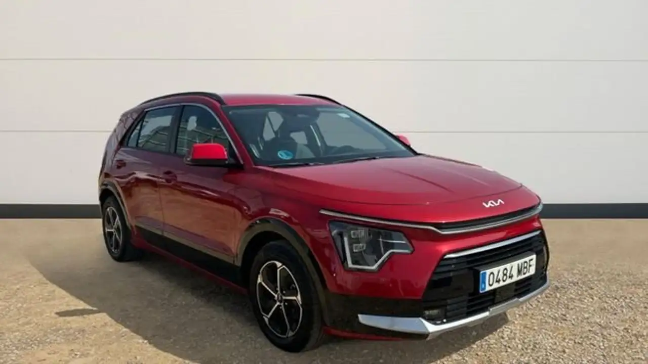 Kia Niro 1.6 HEV Drive 141 — photo 1 of 25