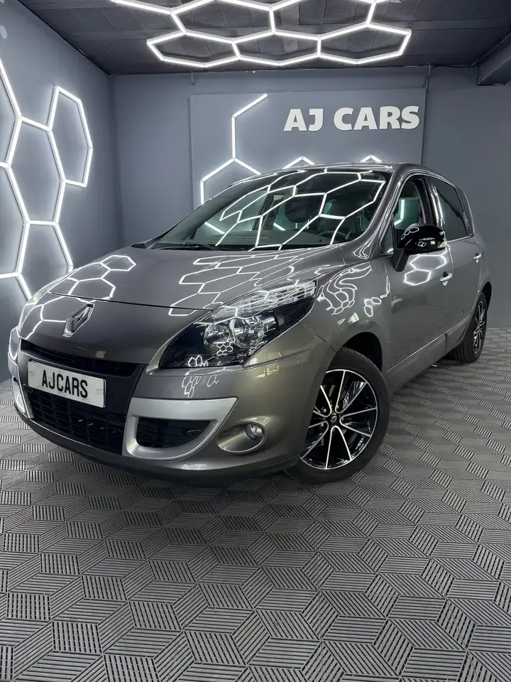 Renault Scenic 1.5 DCi BOSE 110Ch 1ERE MAIN *AUTOMATIQUE *DISTRI NEUVE *GARANTIE 12MOIS* — photo 1 of 23