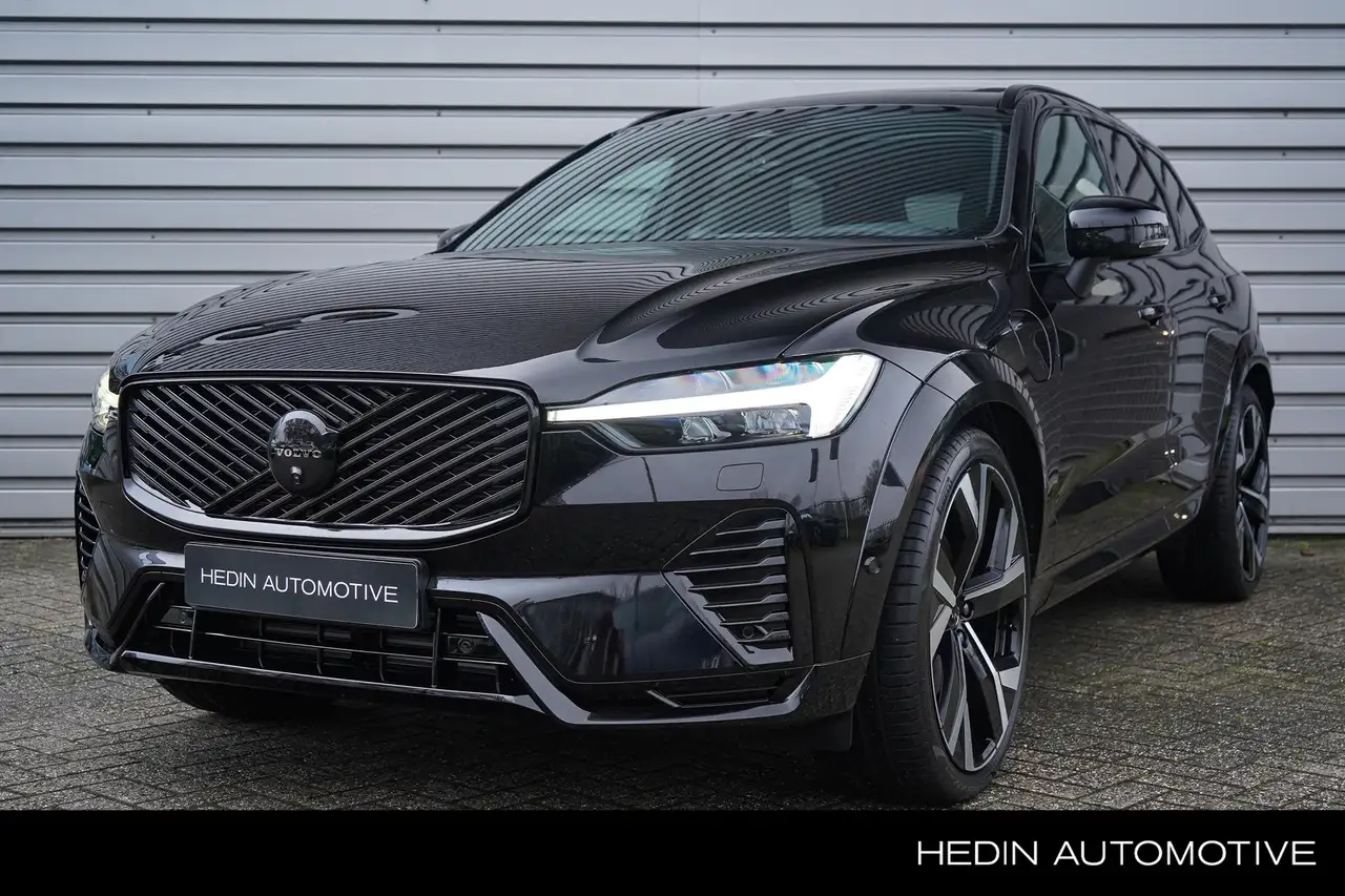 Volvo XC60 2.0 T6 Plug-in hybrid AWD Ultimate Black Edition | — photo 1 of 28