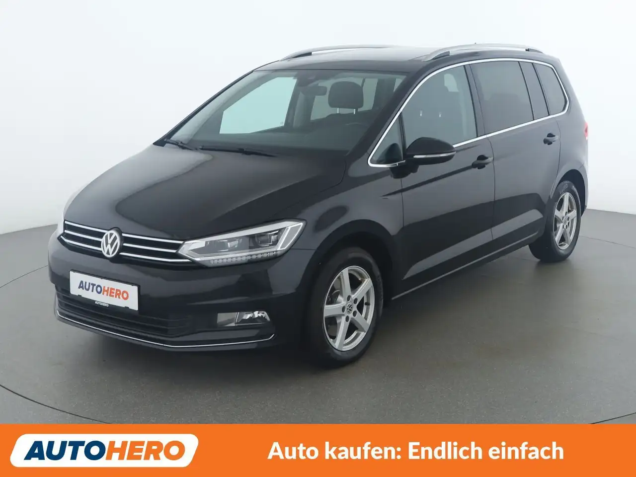 Volkswagen Touran 2.0 TDI Highline BlueMotion Tech — photo 1 of 30