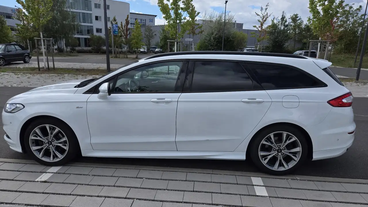 Ford Mondeo ST-Line — photo 1 of 13