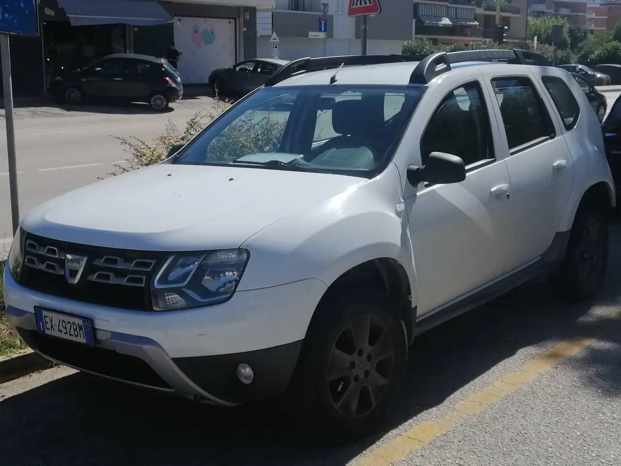 Dacia Duster Duster I 2014 1.6 Laureate 4x2 105cv — photo 1 of 7