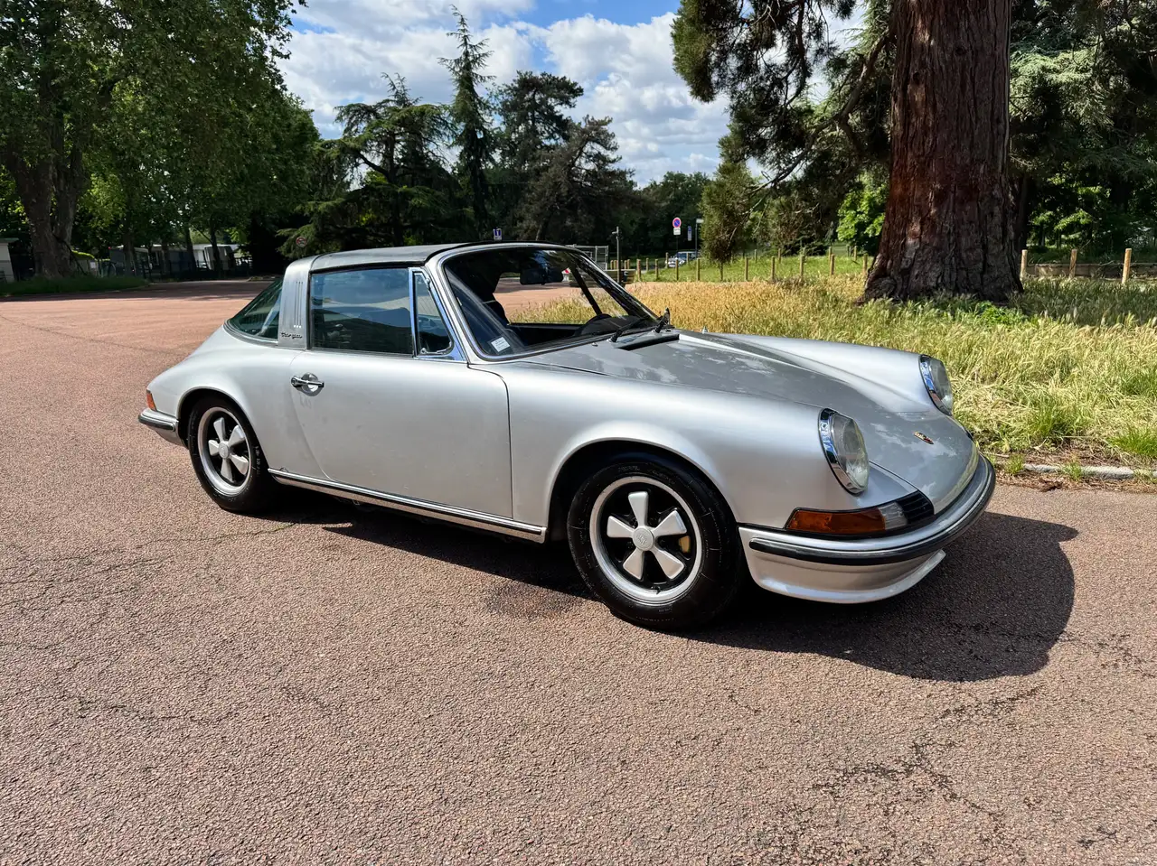 Porsche 911 911 S 2.4 Targa — photo 1 of 8