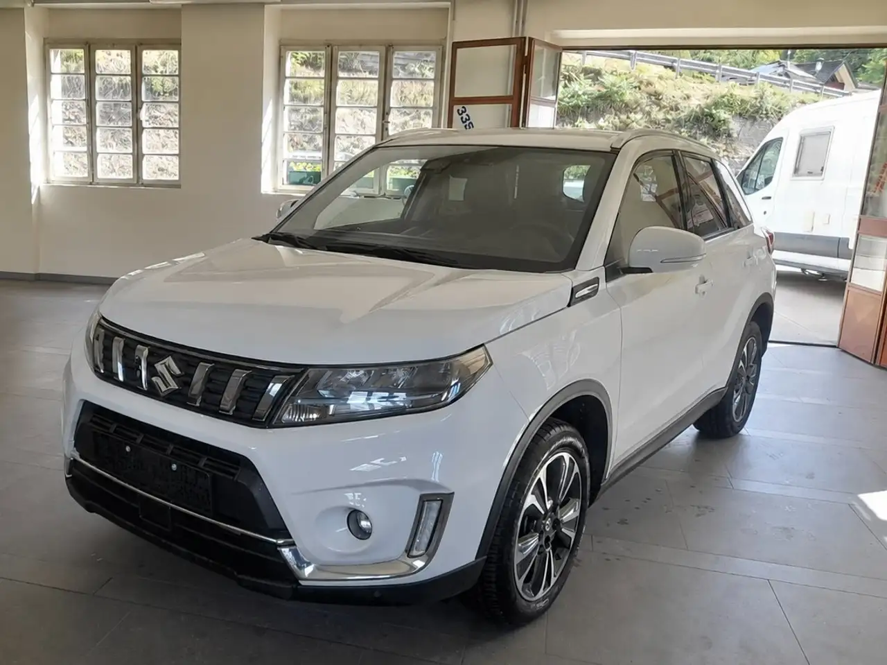 Suzuki Vitara Vitara 1.4 Hybrid 4WD AllGrip Top — photo 1 of 14