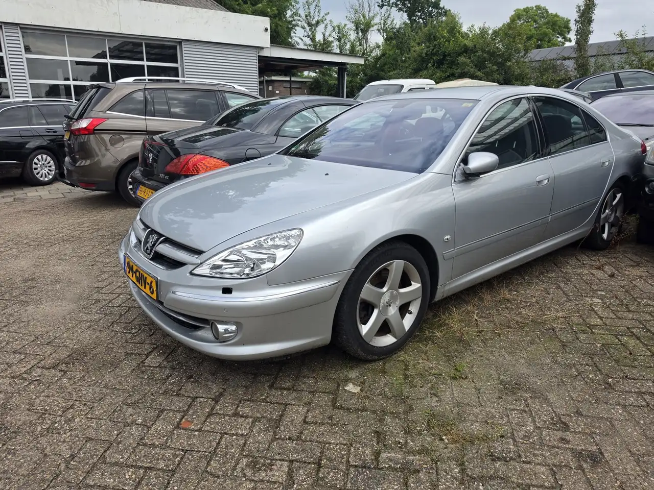 Peugeot 607 2.7 HDiF Executive — photo 1 of 1