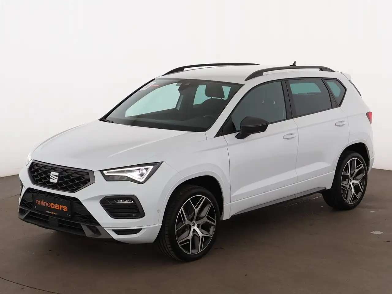 SEAT Ateca 2.0 TDI FR Aut LED STANDHZG RADAR R-CAM NAV — photo 1 of 29