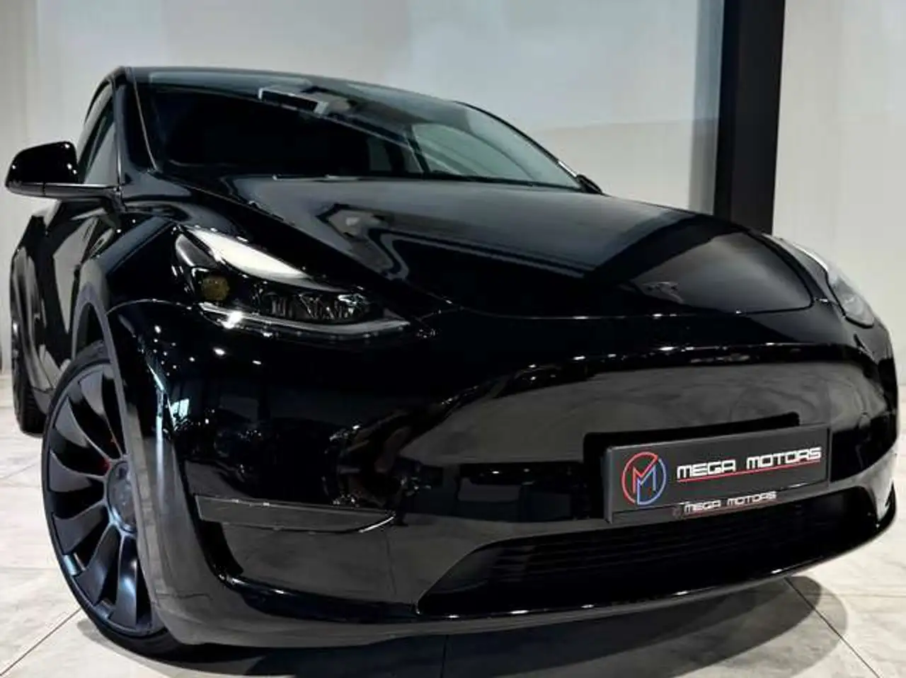 Tesla Model Y PERFORMANCE 534CV 4X4 !! 89,276KM !! DiSPONiBLE !! TVA-BTW iNCLUSiEF !! — photo 1 of 30