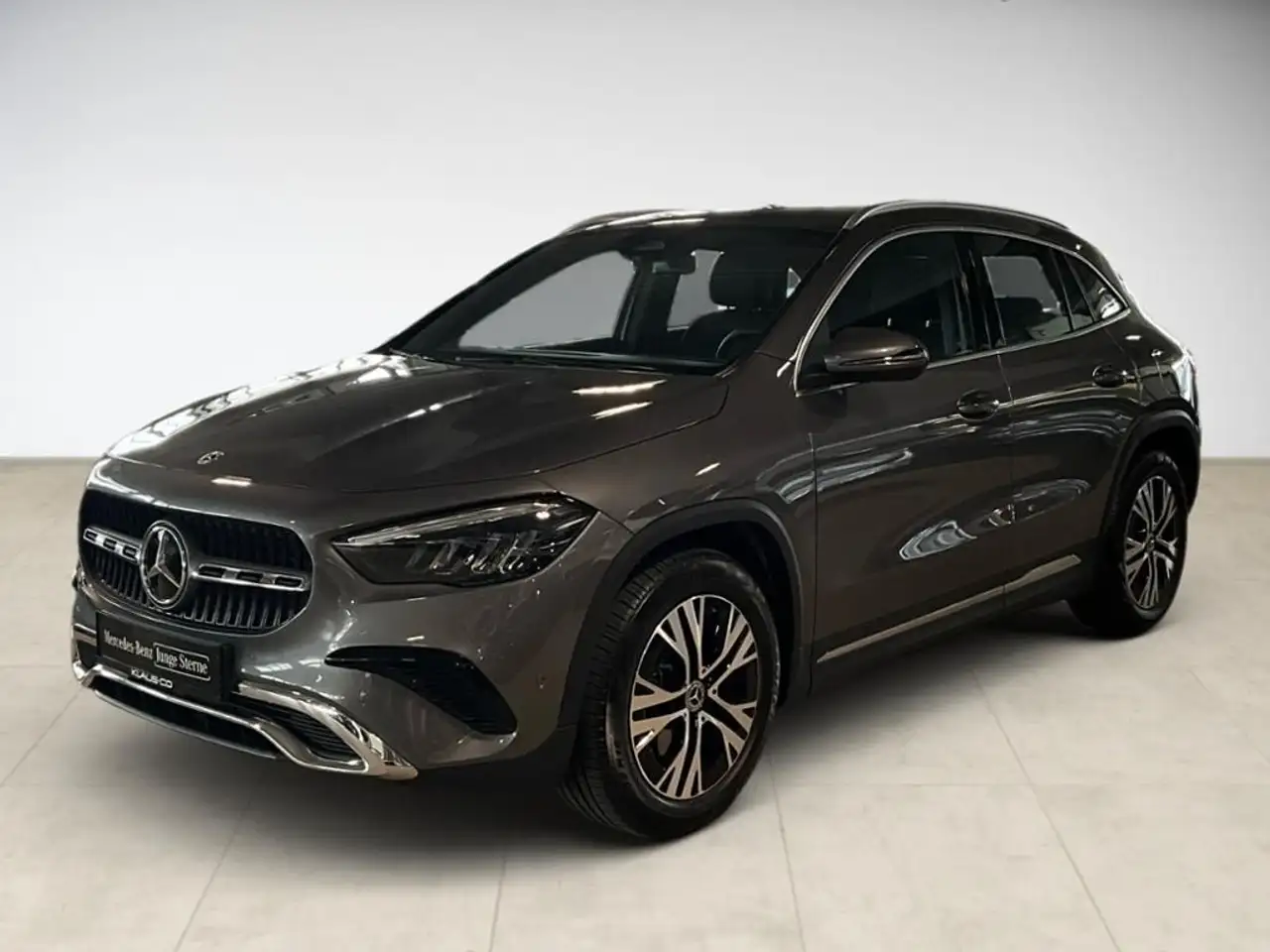 Mercedes-Benz GLA 200 Progressive AHK AUT Kam. KlimaA LED LM — photo 1 of 20