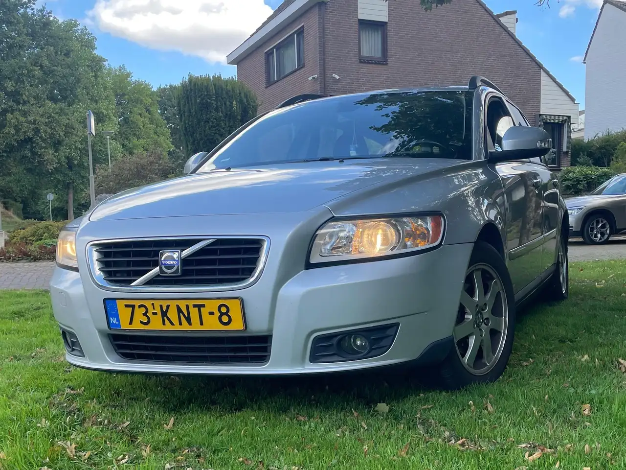 Volvo V50 V50 2.0 Sport — photo 1 of 20