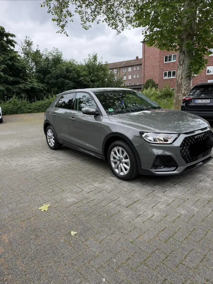 Audi A1 35 TFSI — photo 1 of 10