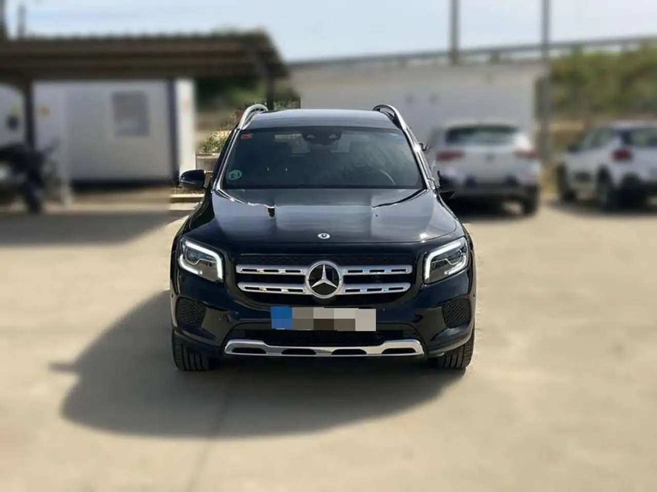 Mercedes-Benz GLB 220 220d 4Matic 8G-DCT — photo 1 of 27