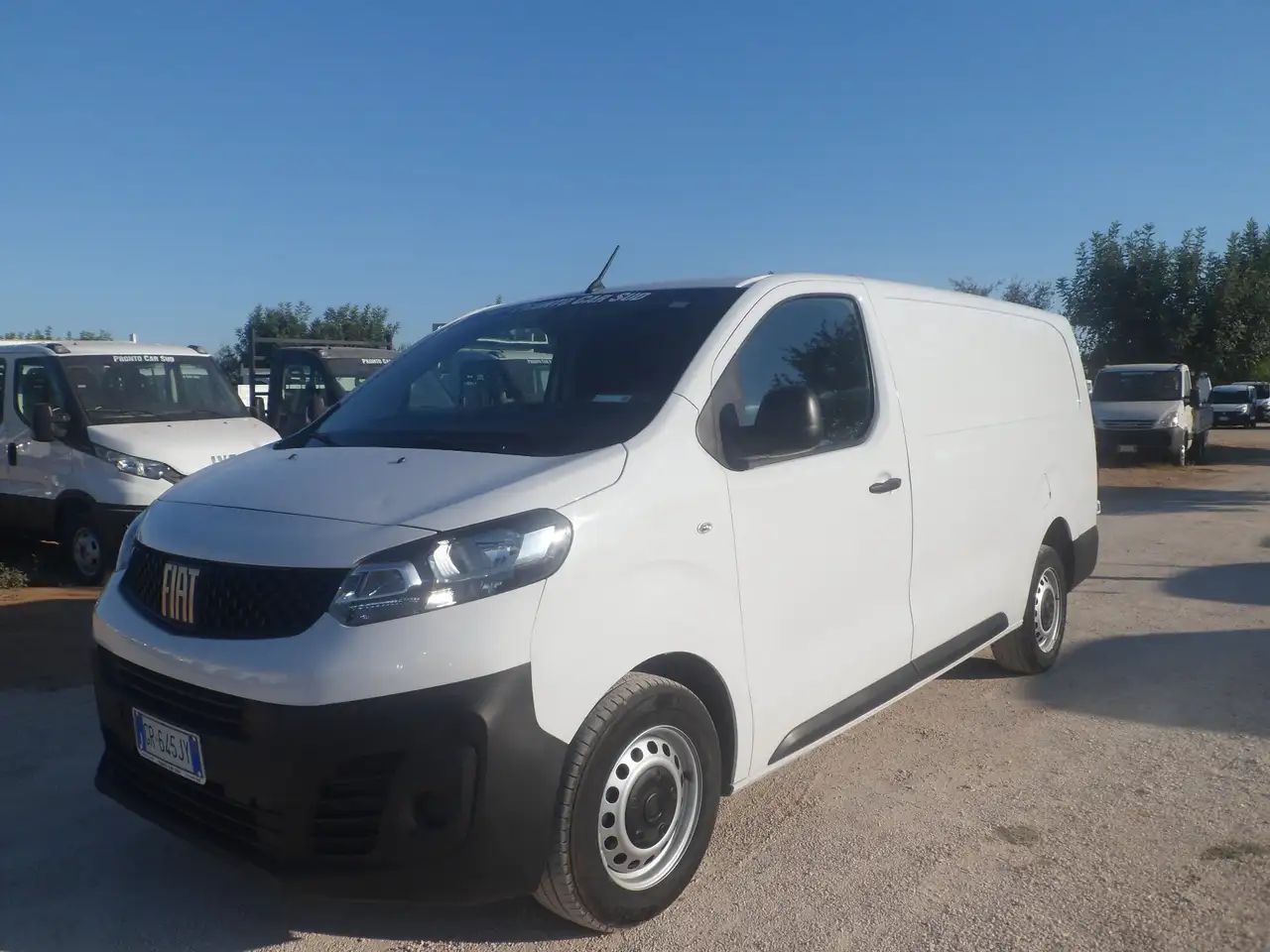 Fiat Scudo furgone maxi — photo 1 of 15