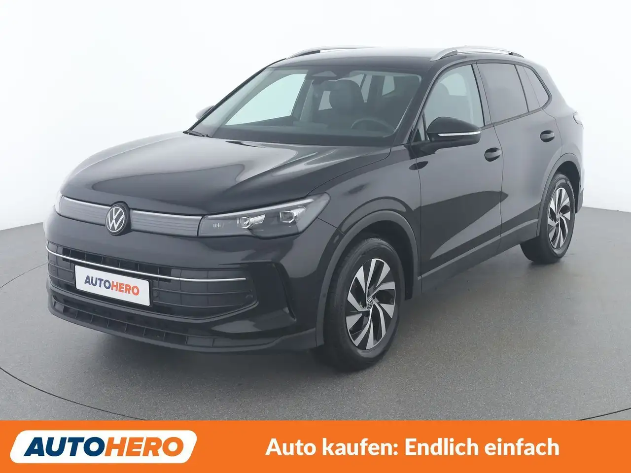 Volkswagen Tiguan 1.5 eTSI ACT Life — photo 1 of 33