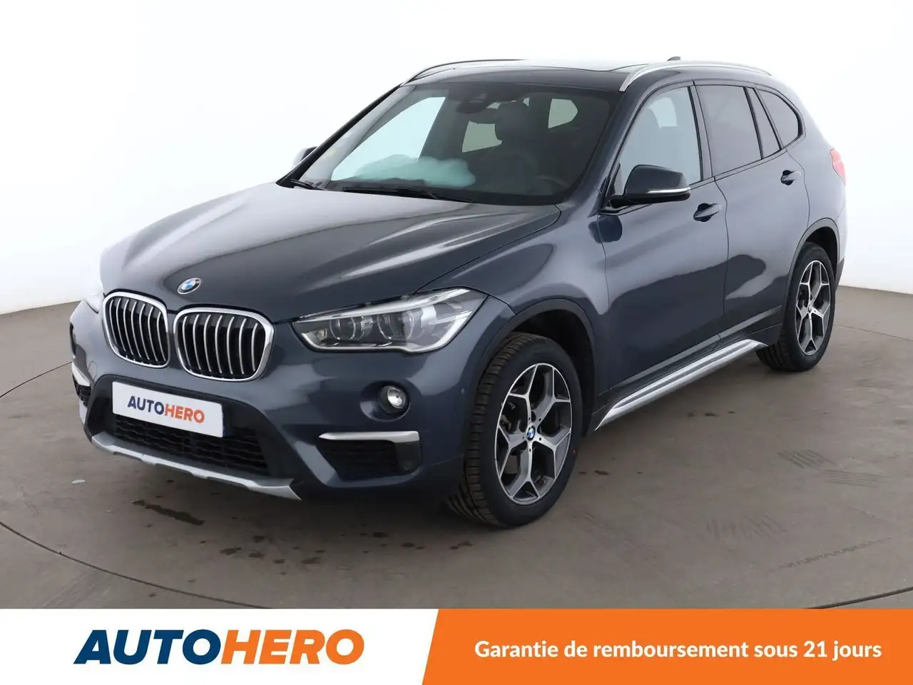 BMW X1 sDrive18d xLine BVA8 — photo 1 of 40