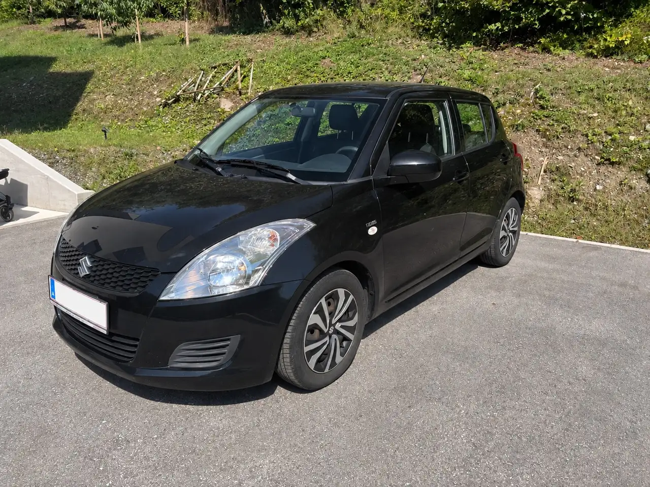 Suzuki Swift 1,3 GL DDiS Special DPF — photo 1 of 11