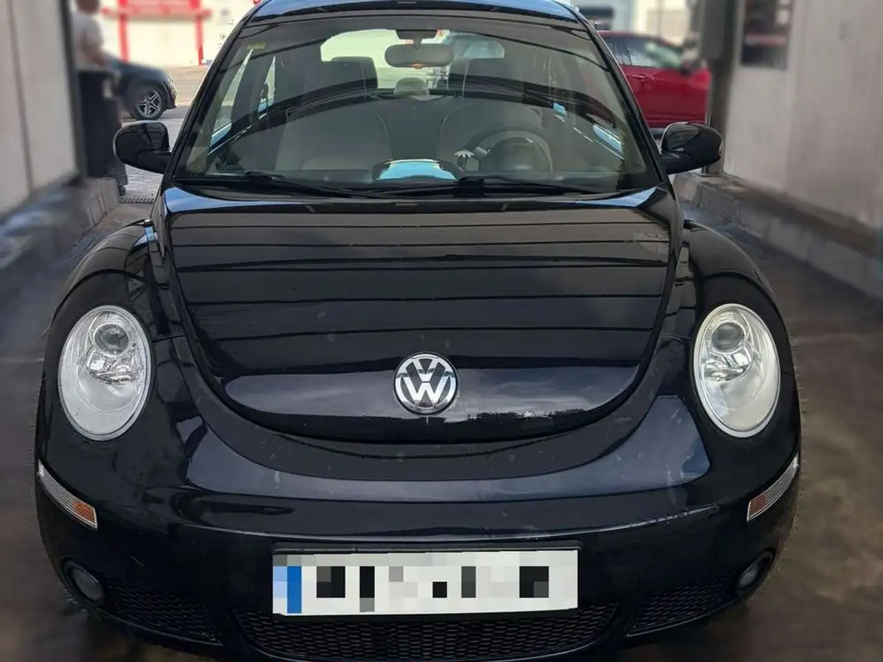 Volkswagen Beetle 1.9TDI — photo 1 of 13
